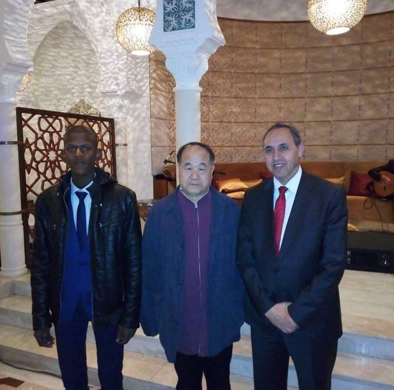 حمادي مع الروائي الصيني مويان ووزير الثقافة الجزائري أصغر روائي جزائري مع وزير الثقافة عز الدين ميهوبي