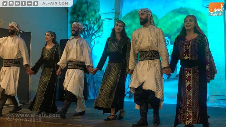 القرية العالمية بدبي