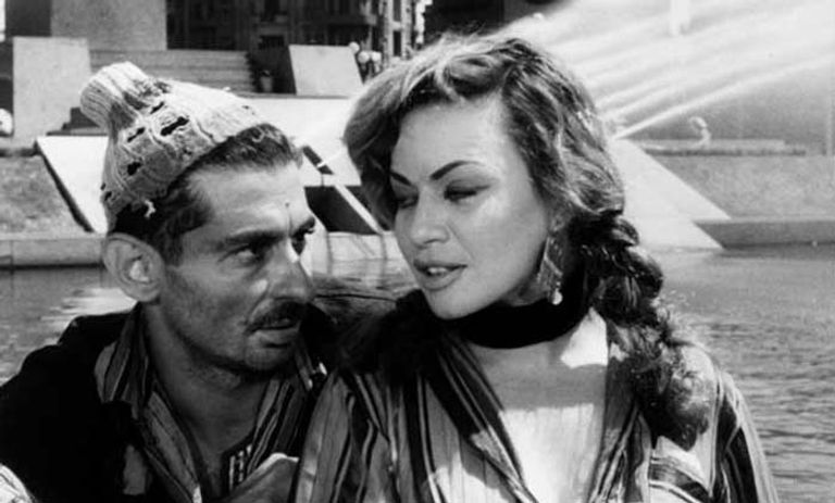 المخرج المصري العالمي الراحل يوسف شاهين - صورة أرشيفية