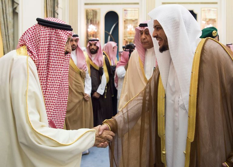 خادم الحرمين الشريفين يدشن عددا من المشروعات بمنطقة حائل