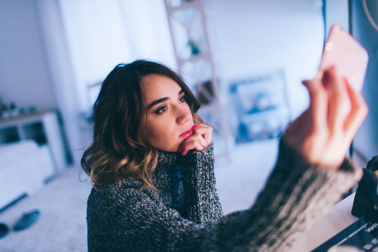 تأثير صور السيلفي أسوأ من التنمر على الأطفال