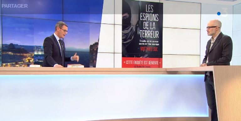 غلاف كتاب جواسيس الرعب الذي كشف عن مصير مخططي هجمات باريس