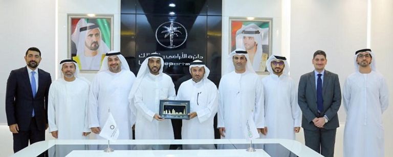 جانب من توقيع مذكرة التفاهم