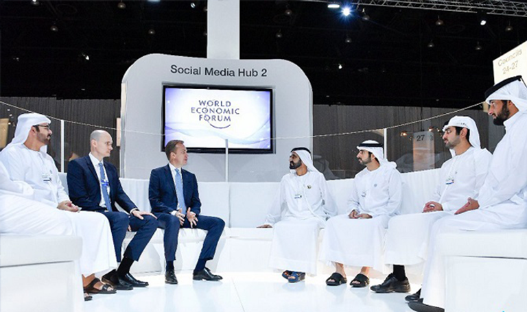 الشيخ محمد بن راشد آل مكتوم يستقبل رئيس منتدى 