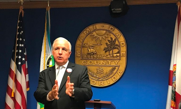 عمدة ميامي كارلوس جيمينيز