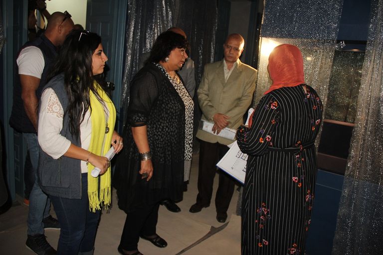 وزيرة الثقافة المصرية تتفقد متحف نجيب محفوظ