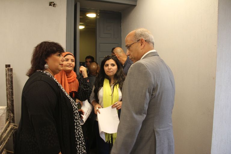 وزيرة الثقافة المصرية تتفقد متحف نجيب محفوظ