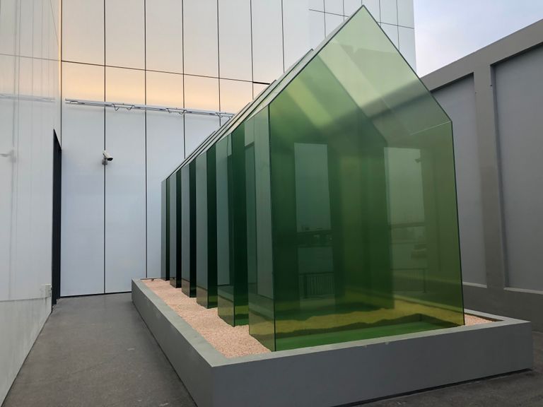 أعمال مبتكرة يعرضها مركز "جميل" للفنون المعاصرة في دبي