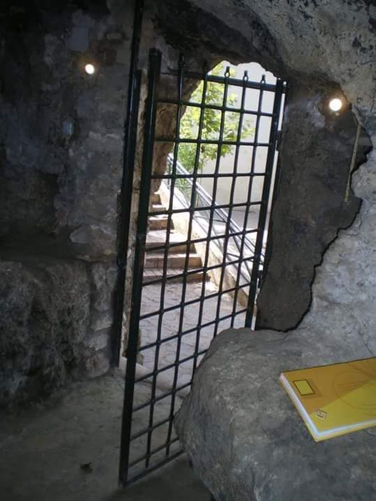 مغارة الكاتب الإسباني الشهير ثربانتس معلم ثقافي بالجزائر