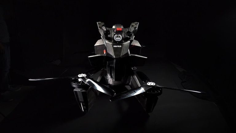 دراجات طائرة ضمن أسطول شرطة دبي