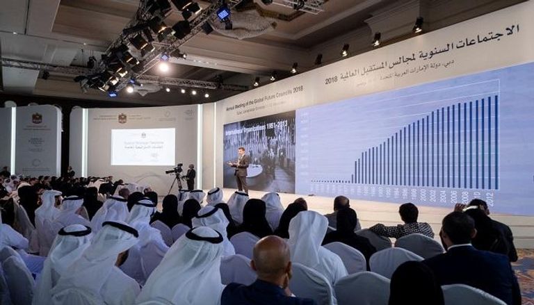 خبراء يؤكدون قدرة الإمارات على خلق رؤية اقتصادية مستقبلية
