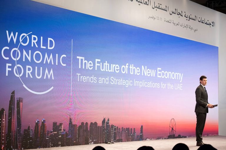 خبراء يؤكدون قدرة الإمارات على خلق رؤية اقتصادية مستقبلية