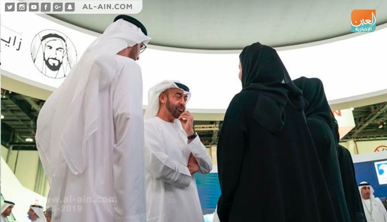 محمد بن زايد يقوم بجولة في  