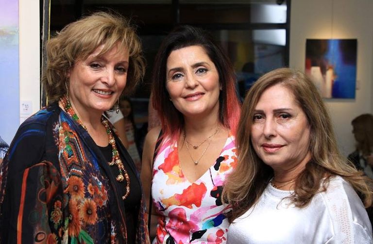 الفنانة اللبنانية لمياء غرز الدين تقيم معرضا فرديا بالقاهرة