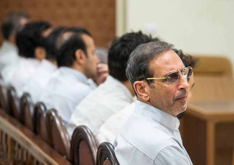 جانب من محاكمة تاجر الذهب الإيراني ومساعده محاكمة تاجر الذهب في طهران - أرشيف