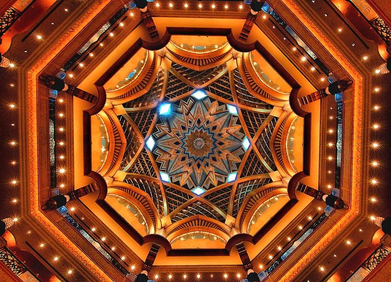 قصر الإمارات تحفة معمارية