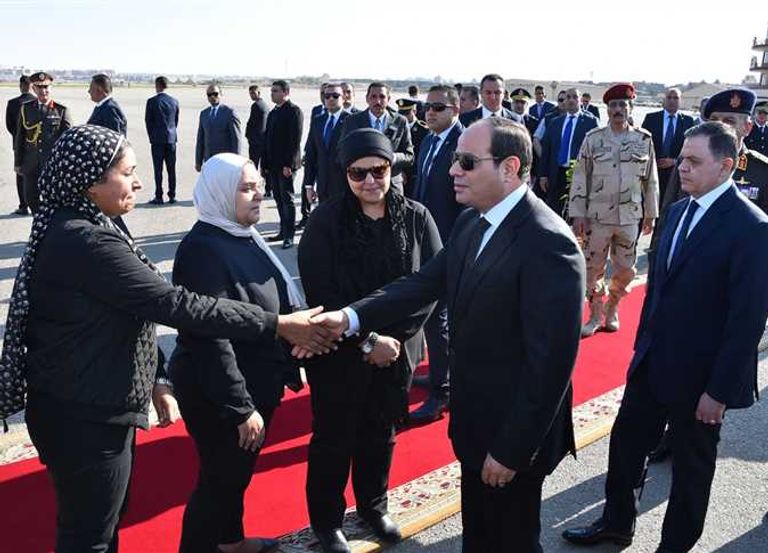 الرئيس المصري يتقدم الجنازة العسكرية للشهيد ساطع النعماني