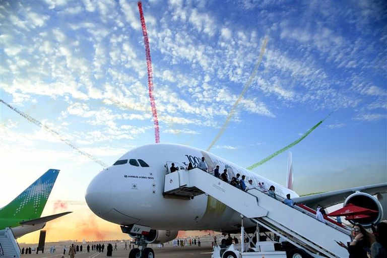 11 ألف زائر لطائرة الإمارات "إيرباص A380" في معرض البحرين للطيران