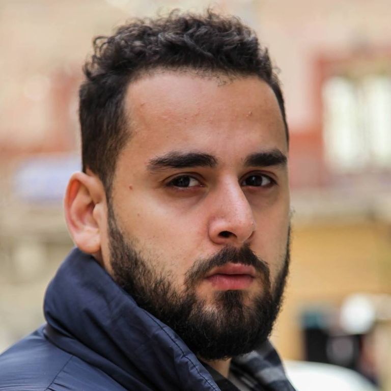 الكاتب الجزائري يوسف بعلوج المتوج بجائزة الهيئة العربية للمسرح 