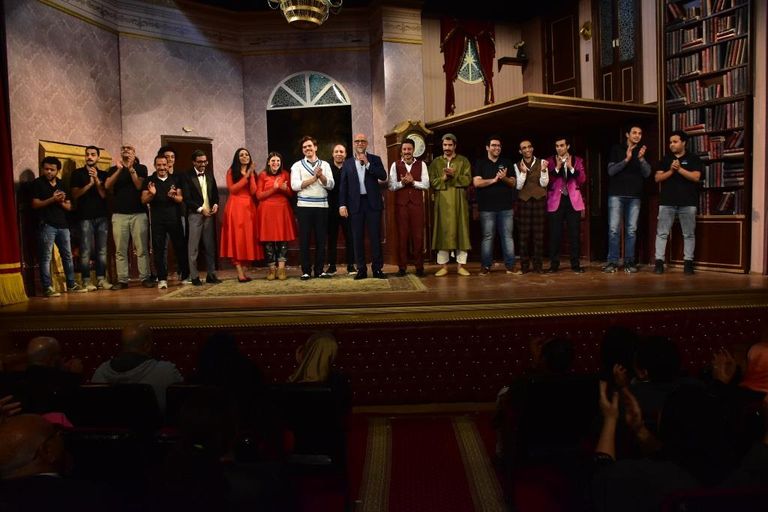 "جريما في المعادي.. مسرحية كلها غلط" جديد الفنان أشرف عبدالباقي