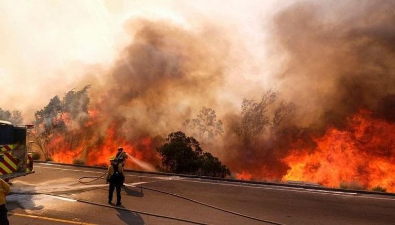 حرائق كاليفورنيا تدمر أكثر من 10 آلاف منزل