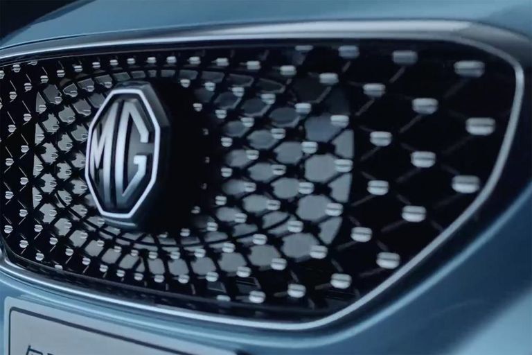 إم جي الصينية تكشف أولى طرازاتها الكهربائية