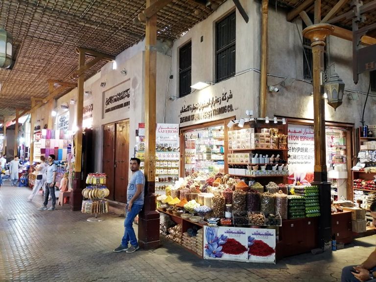 تدني القدرة الشرائية للعملة الإيرانية - رويترز