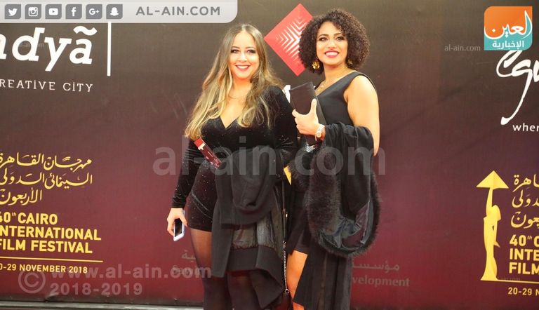 إطلالات النجوم تزين السجادة الحمراء لمهرجان القاهرة السينمائي