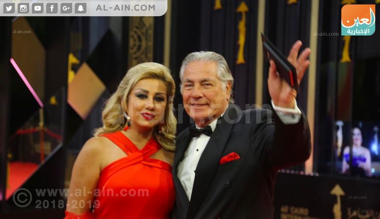 إطلالات النجوم تزين السجادة الحمراء لمهرجان القاهرة السينمائي