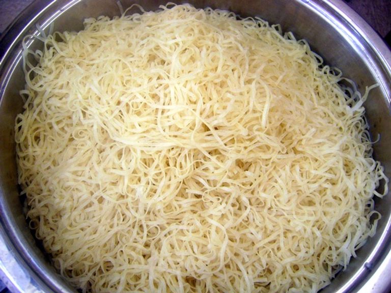 شكل الرشتة حلوى الطمينة الجزائرية