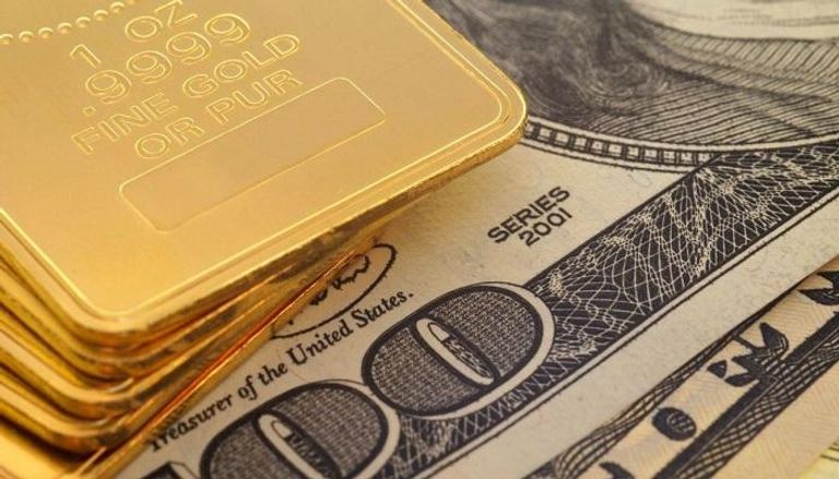 الذهب يرتفع مقابل الدولار