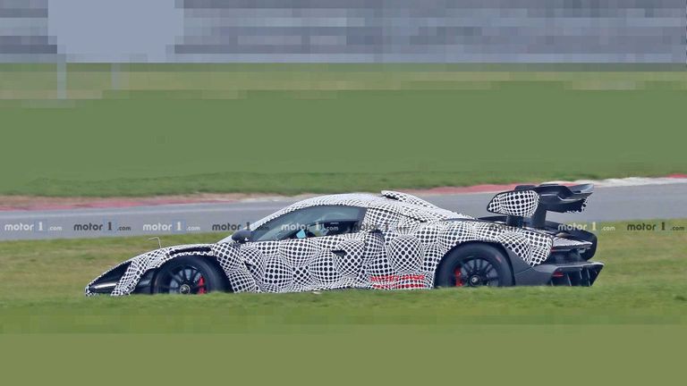 مكلارين Senna GTR