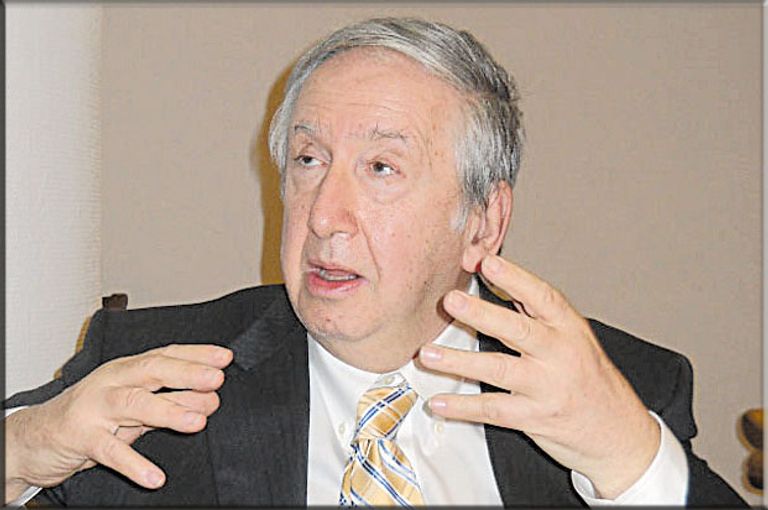 المؤرخ والكاتب الأمريكي بيتر جران المؤرخ والكاتب الأمريكي بيتر جران