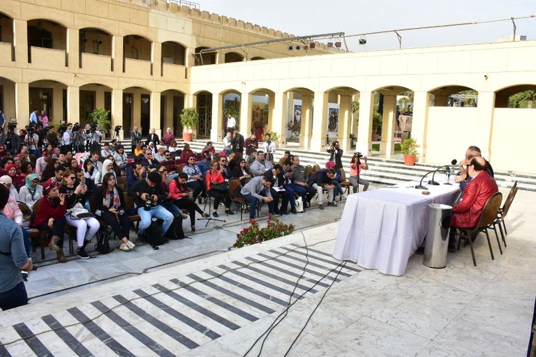 الممثل المصري حسن حسني خلال ندوة مهرجان القاهرة السينمائي