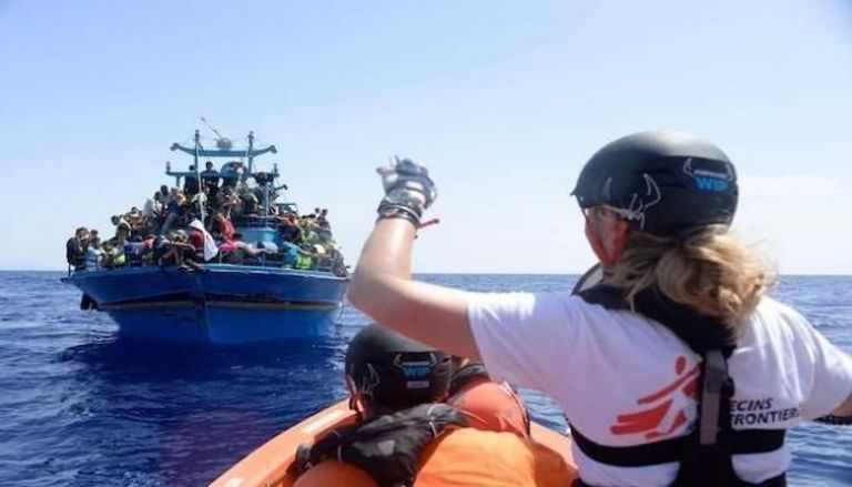 سفينة مهاجرين قبالة سواحل ليبيا