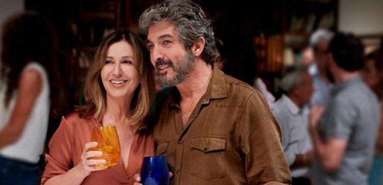 بطلة  "حب غير متوقع" مع مخرجه ورئيس مهرجان القاهرة السينمائي