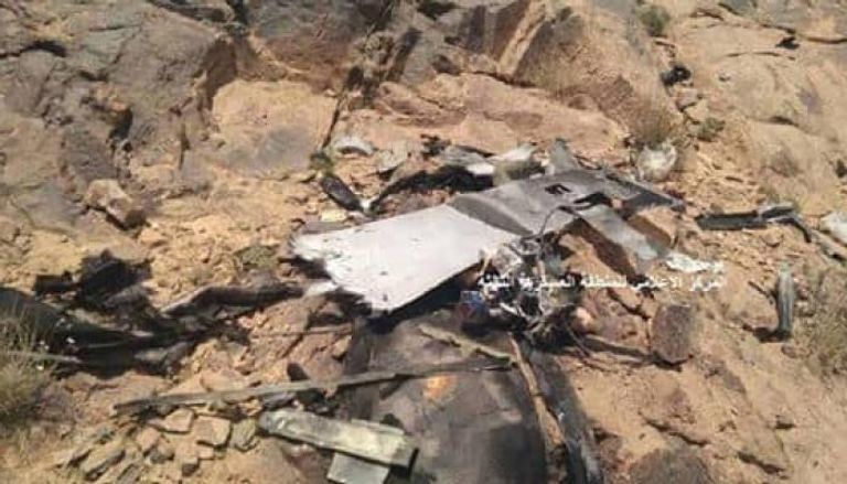 طائرة حوثية مسيرة اسقطها الجيش اليمني