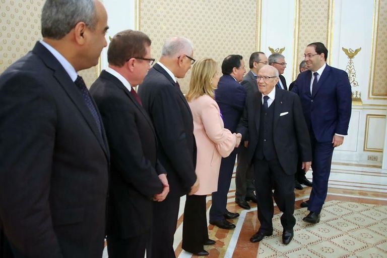 اجتماع مجلس الوزراء التونسي بقيادة السبسي