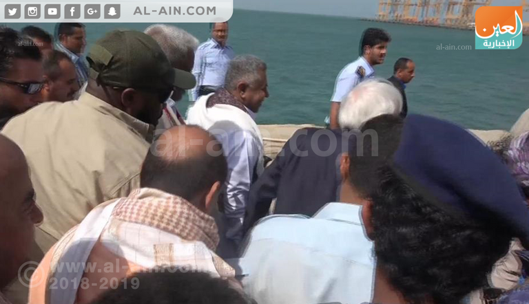 المبعوث الأممي إلى اليمن خلال زيارته لميناء الحديدة