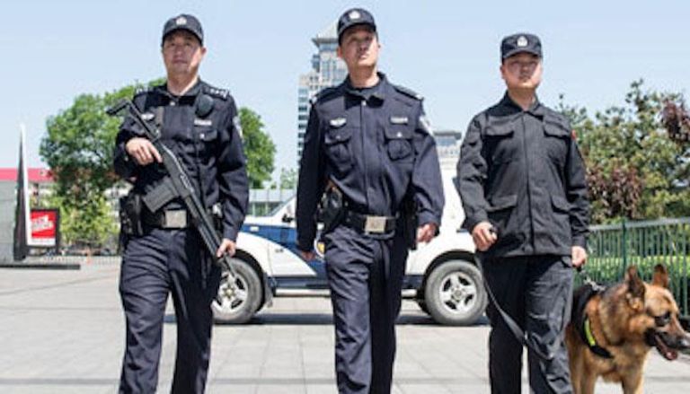 أفراد من الشرطة في الصين