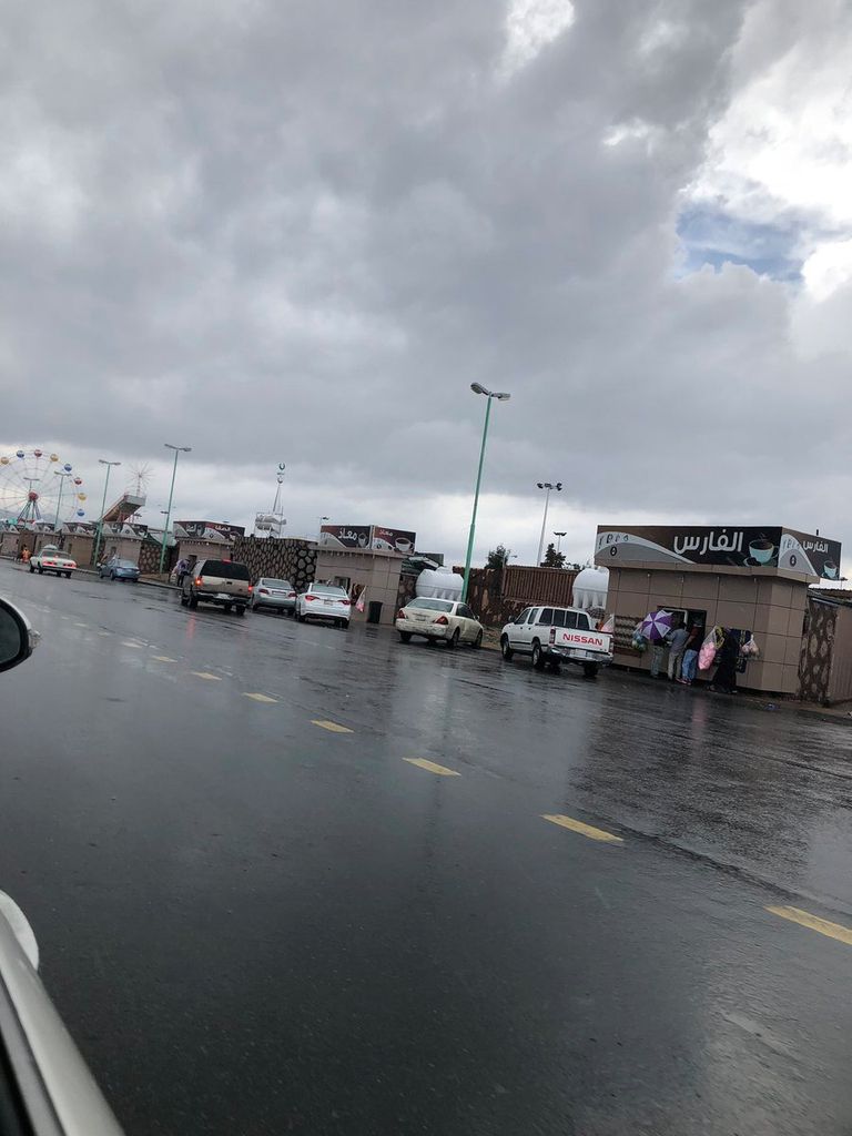 الطقس السيئ يضرب عددا من الدول العربية