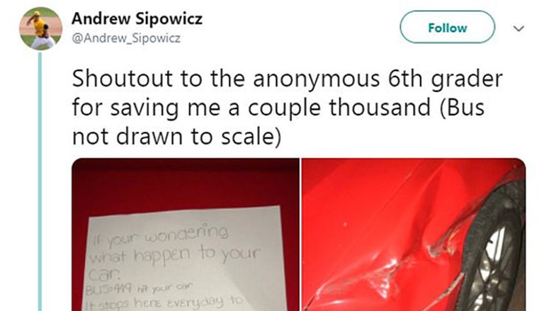 ملاحظة طفلة على حادث سيارة