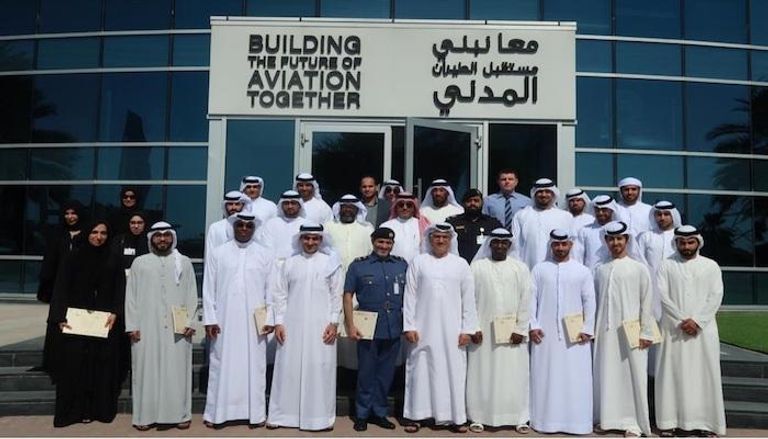 لجنة الرياضات الجوية الإماراتية تعرف بضوابط استخدام "الدرونز"