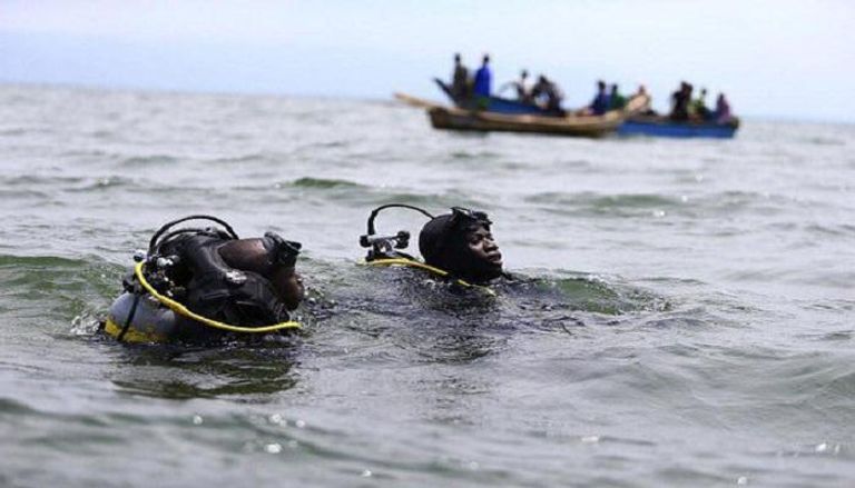 فرق الإنقاذ تواصل البحث عن ناجين في بحيرة فيكتوريا 
