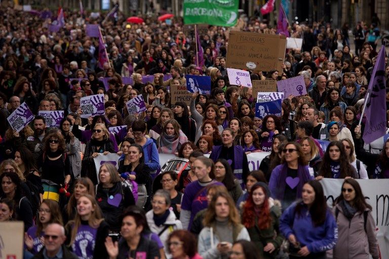 مظاهرات في إسبانيا تنديدا بالعنف ضد النساء
