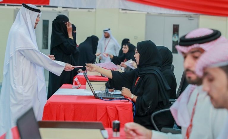 انتخابات البحرين جانب من عمليات الفرز في انتخابات البحرين