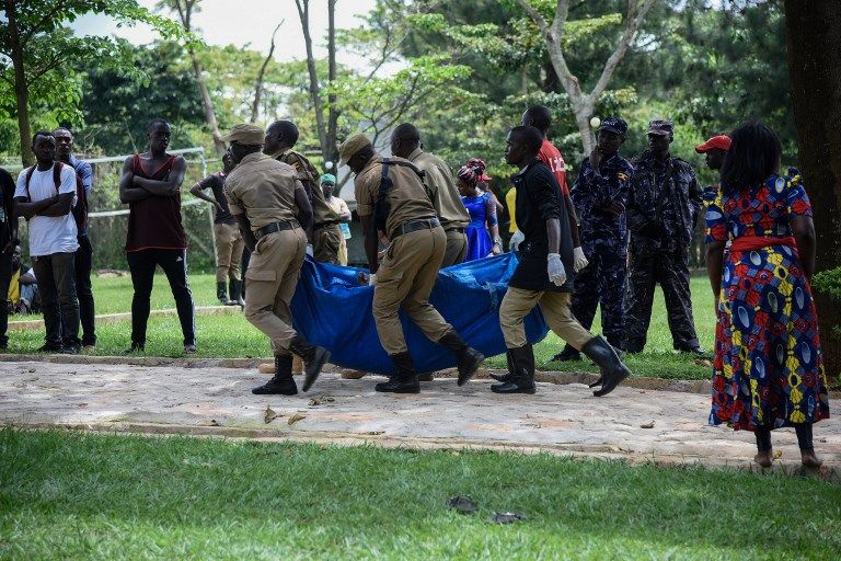 مصرع 30 أوغنديا غرق مركبهم في بحيرة فيكتوريا