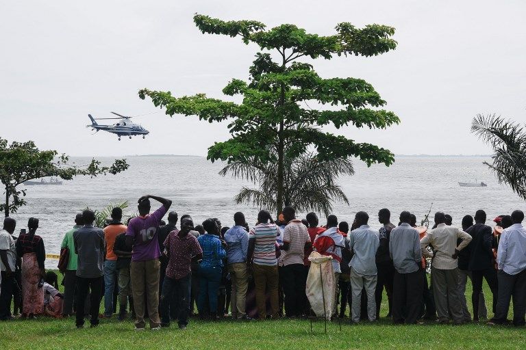 مصرع 30 أوغنديا غرق مركبهم في بحيرة فيكتوريا