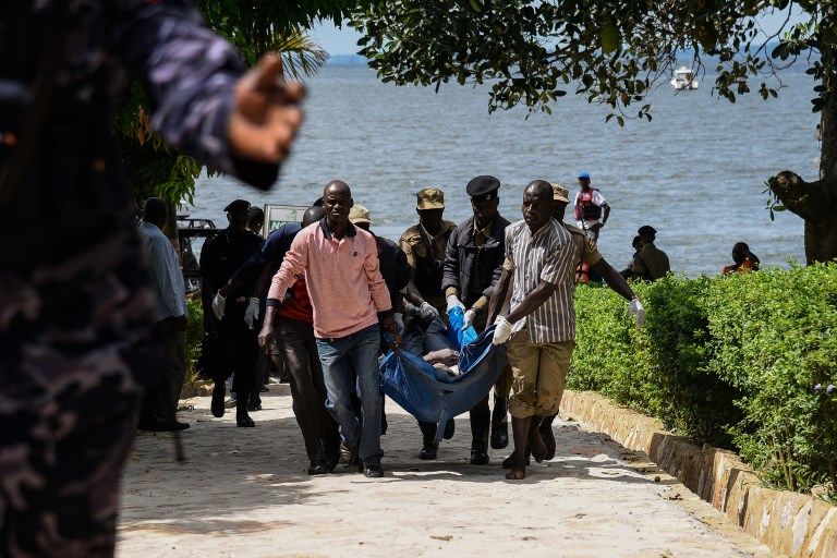 مصرع 30 أوغنديا غرق مركبهم في بحيرة فيكتوريا