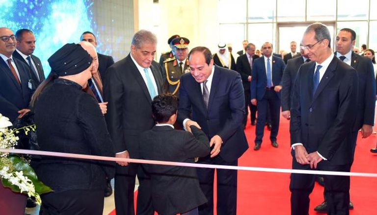 الرئيس المصري يفتتح معرض القاهرة الدولي للاتصالات